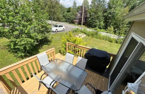 Sainte-Agathe-des-Monts Cottage | Cheerful 5 bedroom cottage