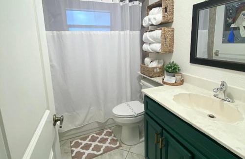 Spring Hill House | Cheerful 1 bedroom guest suite with pool and yard
