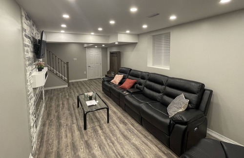 Halton Regional Municipality House | Cheerful 1-bedroom home in Milton