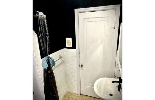 Normandy House | Cheerful 1-bedroom, red brick, historic home