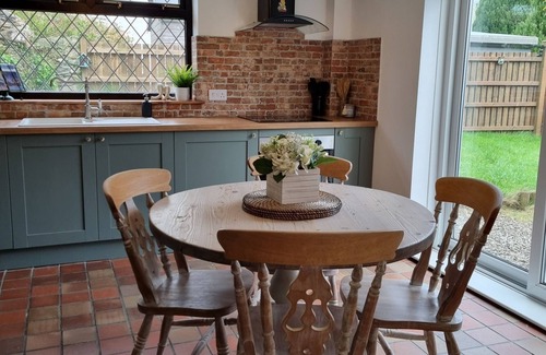Bangor Cottage | Cheerful 2 Bed Cottage - Eryri (Snowdonia)