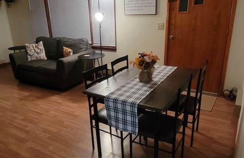 Trenton House | Cheerful 2 bedroom home