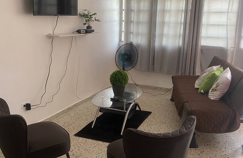 Rio Hondo Apartment | Cheerful 2br/1bath/pkg/pet free/ac/Disney Plus/Netflix