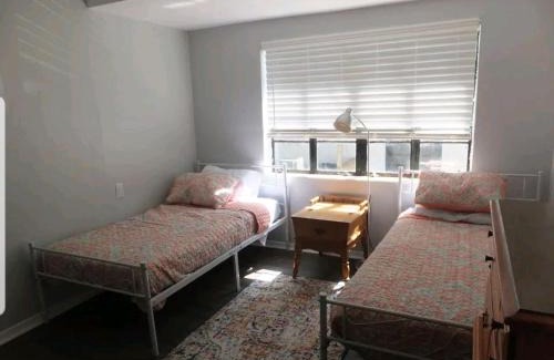 Wildwood House | Cheerful 3 bed 2 bath with Office, Patio, and Yard