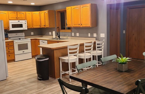 Ottertail House | Cheerful 3-bedroom, 6 acre home on the lake!