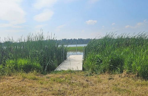 Ottertail House | Cheerful 3-bedroom, 6 acre home on the lake!