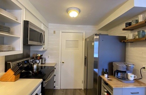 Brunswick House | Cheerful 3-Bedroom Home Close to Downtown Brunswick