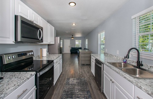 Heidenheimer House | Cheerful 3 bedroom house near downtown and close to hospitals
