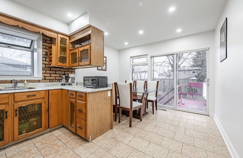 Eringate - Centennial - West Deane House | Cheerful 3 Bedroom Little Wood Crescent