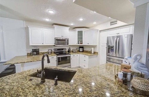 Sarasota House | Cheerful 3-bedroom two story house NO POOL AT THIS TIME