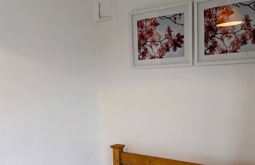 Newcastle-upon-Tyne Apartment | Cheerful 3 Bedroom Home in Tyne and Wear