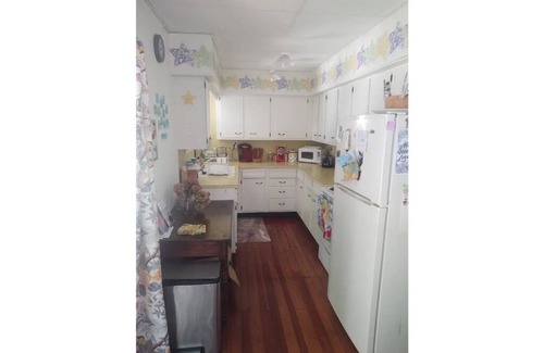 Lakeside Cottage | Cheerful 3 bedroom cottage in Lakeside Ohio