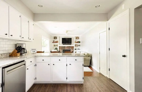 Indianapolis House | Cheerful 4-bedroom home in North Central Indy