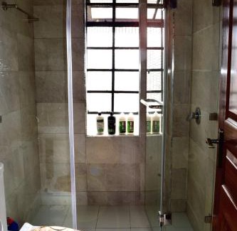 Athi River Villa | Cheerful 4-bedroom with pool