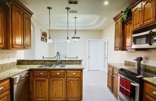 McAllen Villa | Cheerful 4 BR place with pool, game room and after pool rest area
