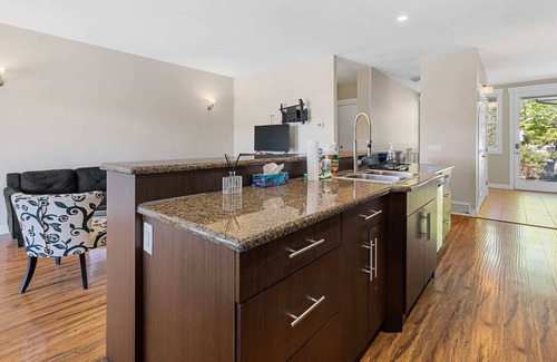 Sol Terra Ranch House | Cheerful 4BD Home in Kelowna
