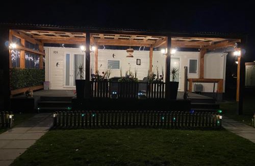 Dirkshorn Ski Chalet | Cheerful and relaxing chalet Viena(Park deHorn824)