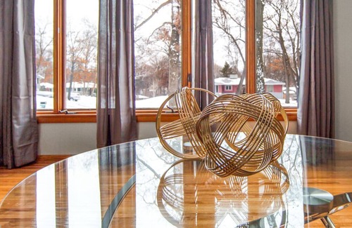 Minnetonka House | Cheerful, Cozy, 4 bedroom home with fireplaces