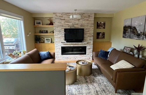 Fort Gary House | Cheerful family friendly house w/hot tub and large yard