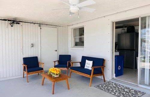 Caloosahatchee House | Cheerful home with two Bedrooms