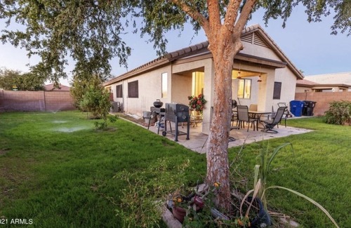 Crystal Point House | Cheerful house