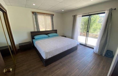 Three Rivers House | CHEERFUL HOUSE WITH RIVER AND MOUNTAIN VIEWS! NEW