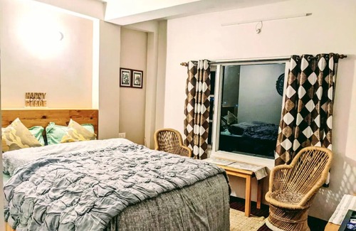Kumharsain Bed & Breakfast | Cheerful rooms | Dyar Koul | Kotgarh 1