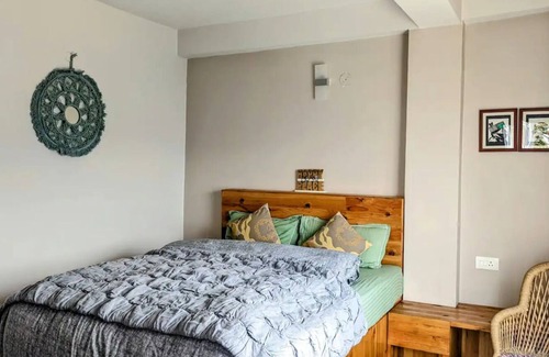 Kumharsain Bed & Breakfast | Cheerful rooms | Dyar Koul | Kotgarh 1