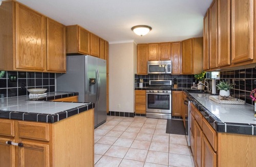 Citrus Heights House | Cheerful & spacious 5bed 3bath Citrus Heights home