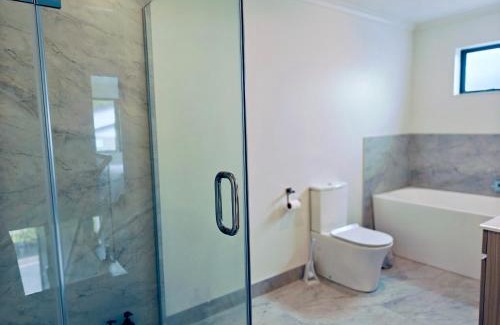 Hamilton House | Cheerful Spanking New House with 3 Bds 2 and half Bath