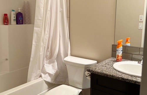 Saskatoon House | Cheerful suite in Prairieland(15%off over 1 month)
