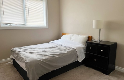 Saskatoon House | Cheerful suite in Prairieland(15%off over 1 month)