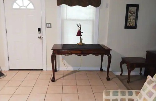 West Pensacola House | Cheerful three bedroom home in Pensacola Fla