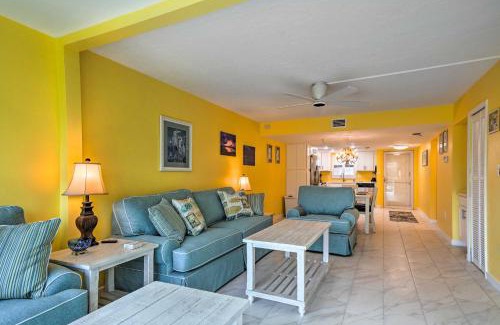 Iona Apartment | Cheery Condo with Pool Access 3 Miles to Beach!