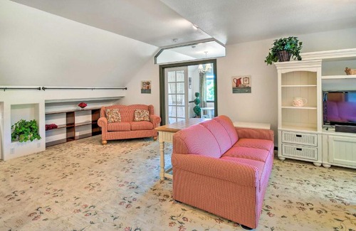 Curtis Apartment | Chehalis Retreat with Scenic Views!