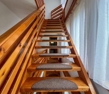Bradetu House | Cheile Valsanului