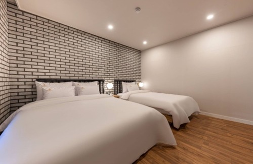 Cheonan Hotel | Cheonan Brown Dot Hotel Cheonan Station