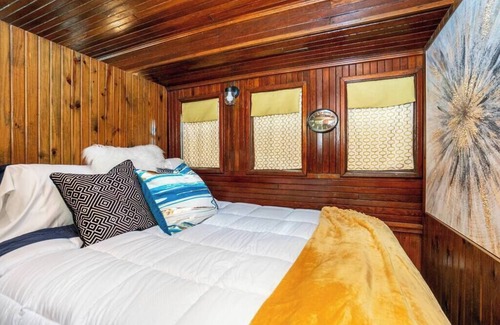 Gilmer Other | Cherokee Trace Train Car Glamping *with HOT TUB*