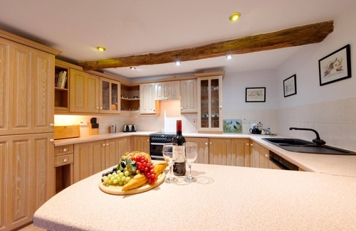 Chillington Cottage | Cherry at Buckland Court