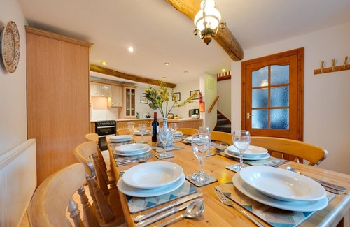 Chillington Cottage | Cherry at Buckland Court
