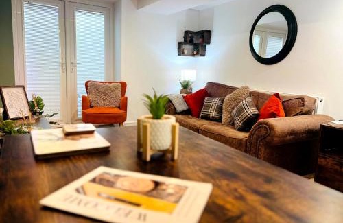 Padfield House | Cherry Blossom cottage