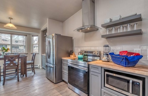 Fruita House | Cherry Pie I: A Slice of Vacation Bliss
