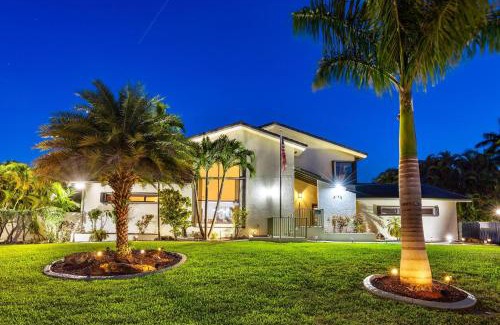 Davie House | Cherry RoyaleGrand Villa