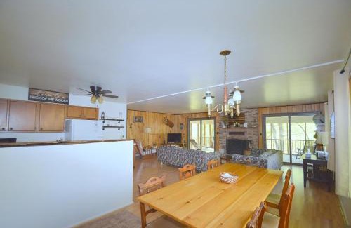 Great Cacapon House | Chesnutt Cabin - Riverfront, Fire Pit, Game Room, Wifi, Screen Porch, View, King Bed