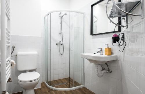 Kispest House | Chesscom Guesthouse