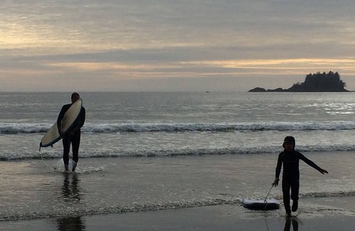 Tofino House | Chesterman Beach Fine Art Vacation House - Walking distance to North Chesterman