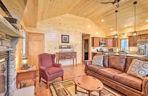 Chestertown Cabin | Chestertown Hideaway w/Lake & Beach Access!