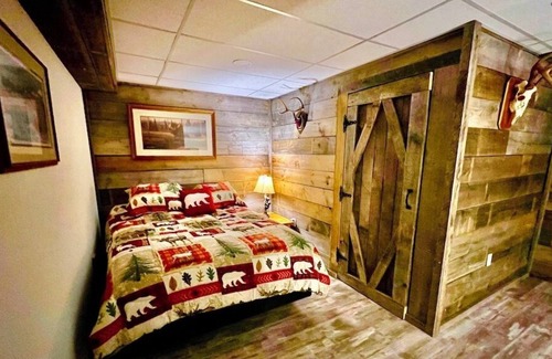 Waterville Cabin | Chestnut 3 bedroom Log Cabin with Hot Tub Jacuzzi