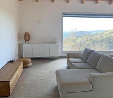 Pineto House | Chestnut Forest Retreat In The Apennines