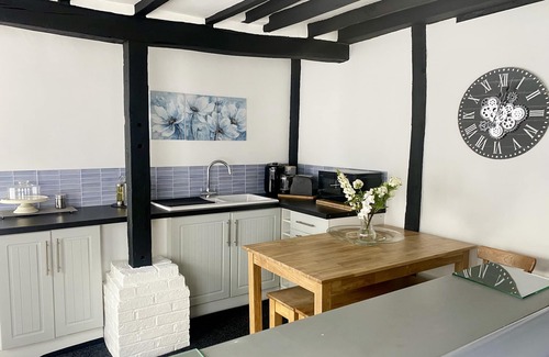 Ardingly House | Chestnut Tree
